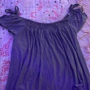 American Eagle Off the shoulder top